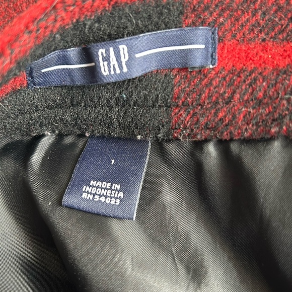 GAP Wool Red Plaid Miniskirt - Picture 2 of 6